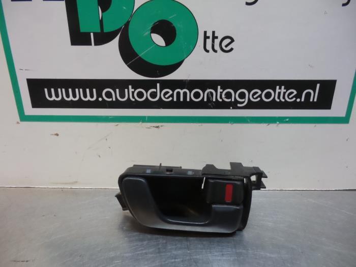 Poignée portière 4portes avant droite d'un Mitsubishi Spac, -, Utilisé, Mitsubishi, -