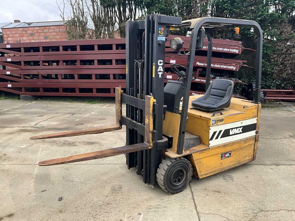 Caterpillar Vorkheftruck 1500kg, Zakelijke goederen, Machines en Bouw | Heftrucks en Intern transport, Heftruck, Overige aandrijving