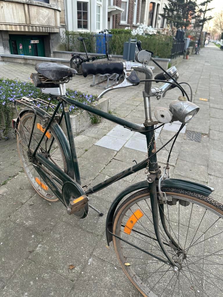 4 ‘vintage’ fietsen: Gazelle, Oxford, Peugeot & Raleigh, Ophalen