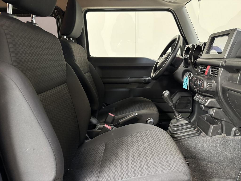 Suzuki Jimny 1.5 Benzine Man. Lichte Vracht - Airco - 43 00, 75 kW, Euro 6, 4 cilinders, 0 kg