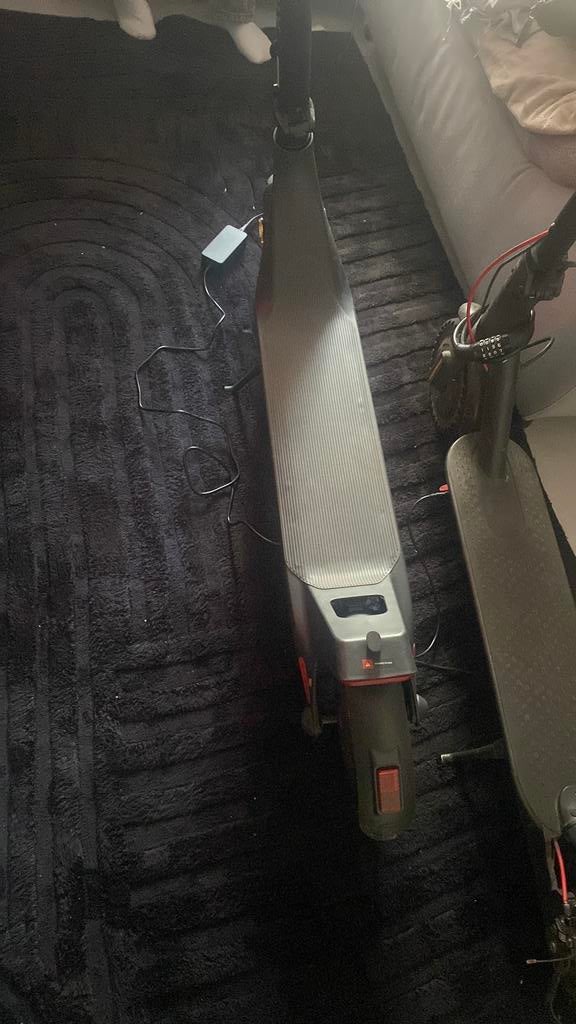 Nieuw ik gebruik niet meer omdag ik heb un ninebot gekocht, Ophalen