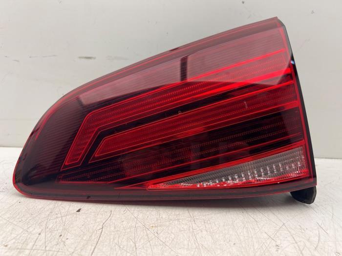 Feu arrière droit d'un Volkswagen Golf, Autos : Pièces & Accessoires, Éclairage, Volkswagen, -, 3 mois de garantie, Utilisé