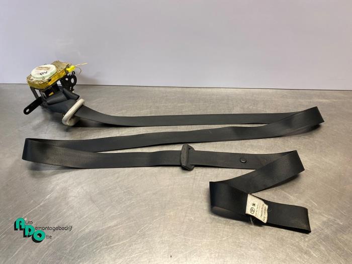 Veiligheidsgordel rechts-voor van een Toyota Yaris (Yaris 1, Gebruikt, -, -, Ophalen of Verzenden
