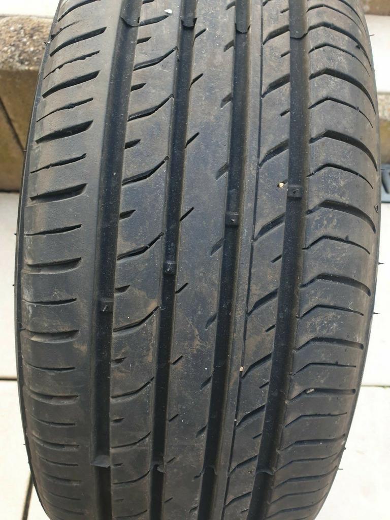 Quatre pneus d'été 185 55 16, deux neufs et deux avec 5 mm à, Autos : Pièces & Accessoires, Pneus & Jantes, Enlèvement, Pneus été
