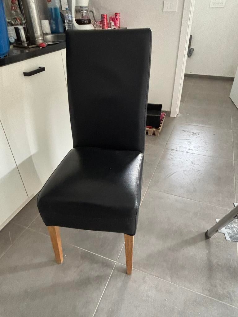 6 chaises noires, Enlèvement, Utilisé, Noir, Cinq, Six Chaises ou plus