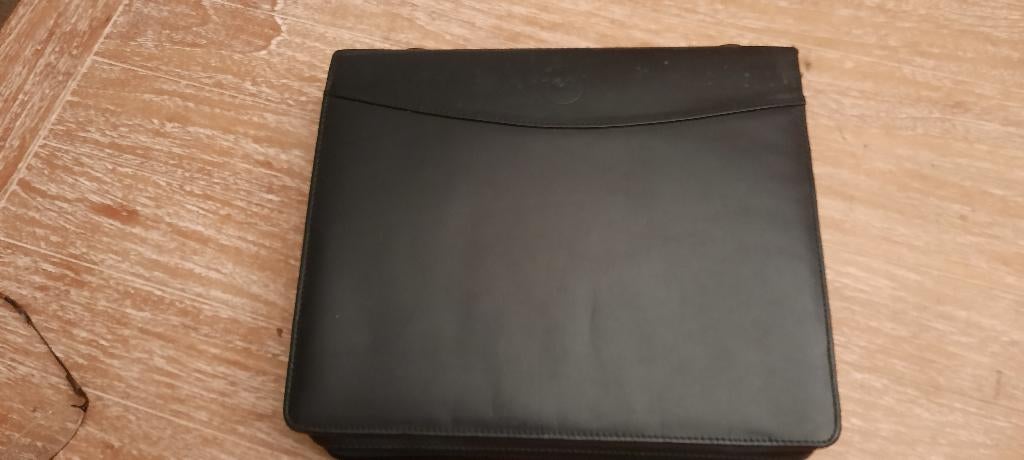 Notebook Medion Akoya E 1230, Computers en Software, Ophalen, Gebruikt, 2 tot 3 Ghz, Intel Atom