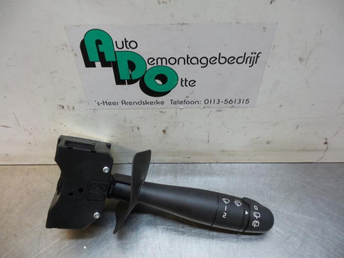 Commutateur essuie-glace d'un Renault Clio (Clio 2 01-), Renault, -, 3 mois de garantie, Utilisé