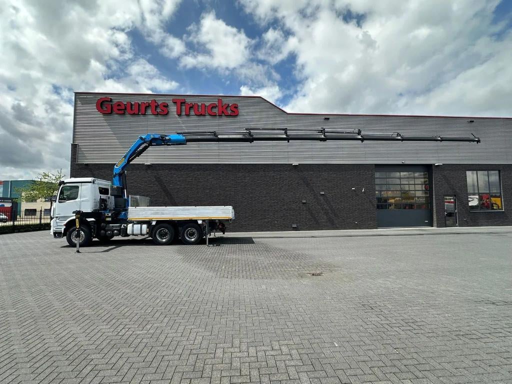 Mercedes-Benz Arocs 3351 963-2-E 6X4 KIPPER / TIPPER + PALFI, Auto's, Vrachtwagens, Automaat, Achterwielaandrijving, Euro 6, Mistlampen