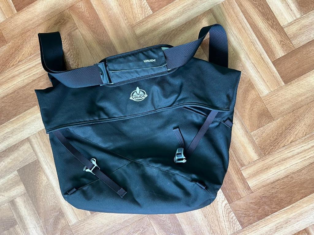 Vaude schoudertas, Ophalen of Verzenden, Zo goed als nieuw, Zwart, Overige merken