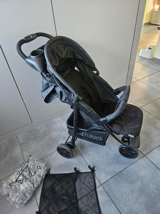Hauck buggy + accessoires, Ophalen, Zo goed als nieuw, Regenhoes
