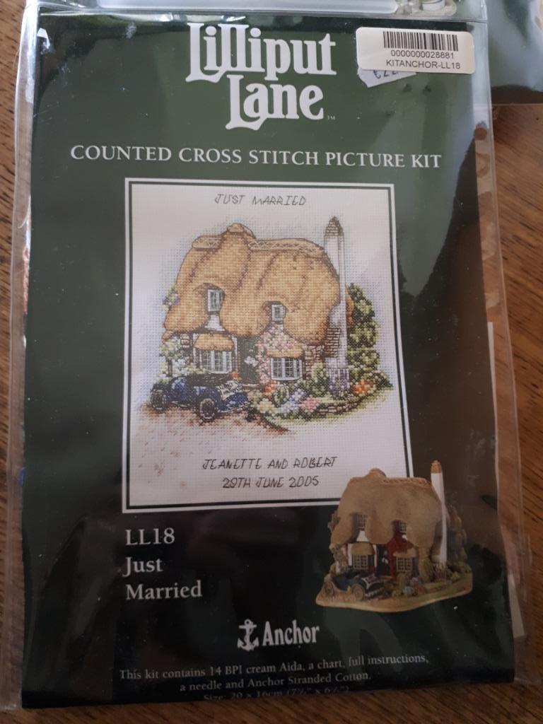 kruissteekpakket 43 Lilliput lane LL18, Ophalen of Verzenden, Nieuw, Handborduren, Borduurpakket