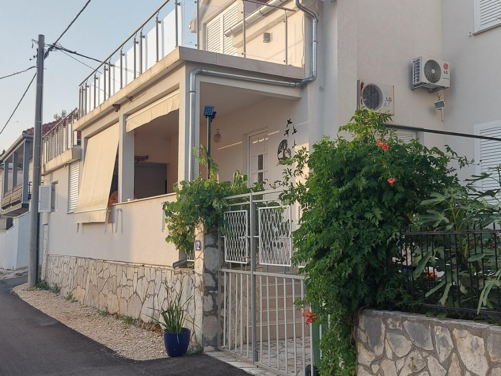 Vakantiehuis te huur in Noord Dalmatië ( Rovanjska), Vakantie, Vakantiehuizen | Kroatië, Dorp, 2 slaapkamers, Wasmachine, Eigenaar