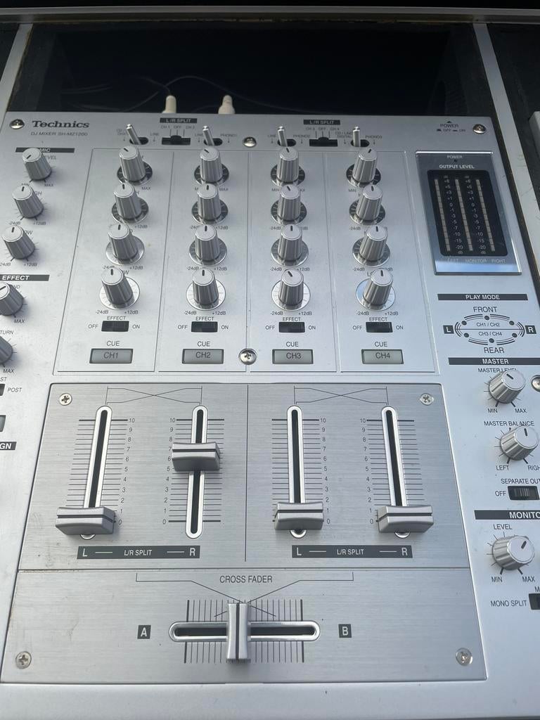 DJ SET Technics 2x cd speler en mengpaneel, Muziek en Instrumenten, Dj-sets en Draaitafels, Ophalen, Technics