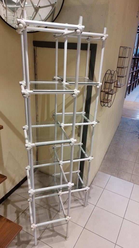 Présentoir professionnel métal + étagères en verre, Enlèvement