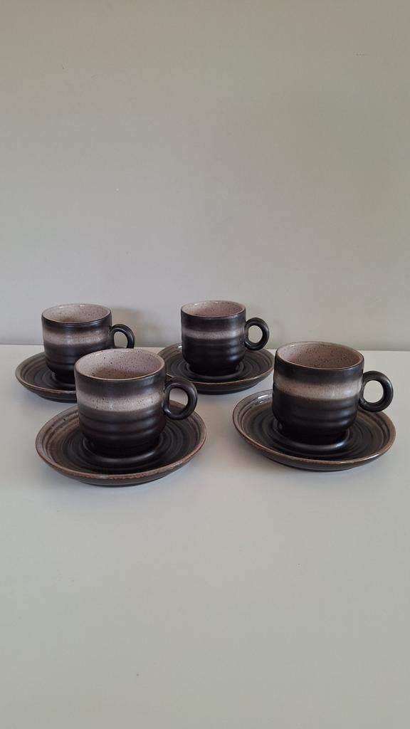 Prachtige set grof vintage koffietassen met ondertas, Ophalen of Verzenden