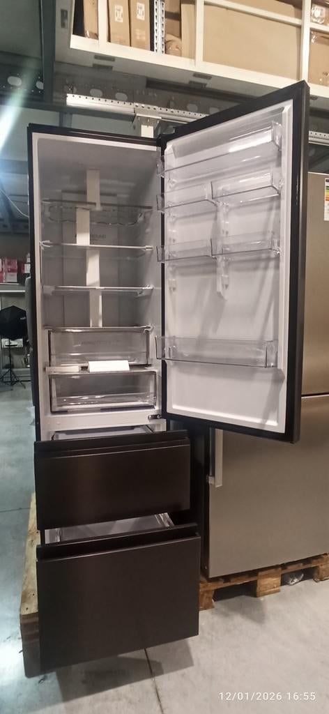 Réfrigérateur Haier de grande taille neuf non utilisé, Enlèvement