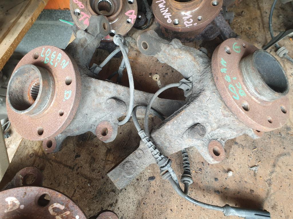 Moyeu fusée avant DACIA LOGAN SANDERO 1.5 DCI roulement roue, Enlèvement, Dacia