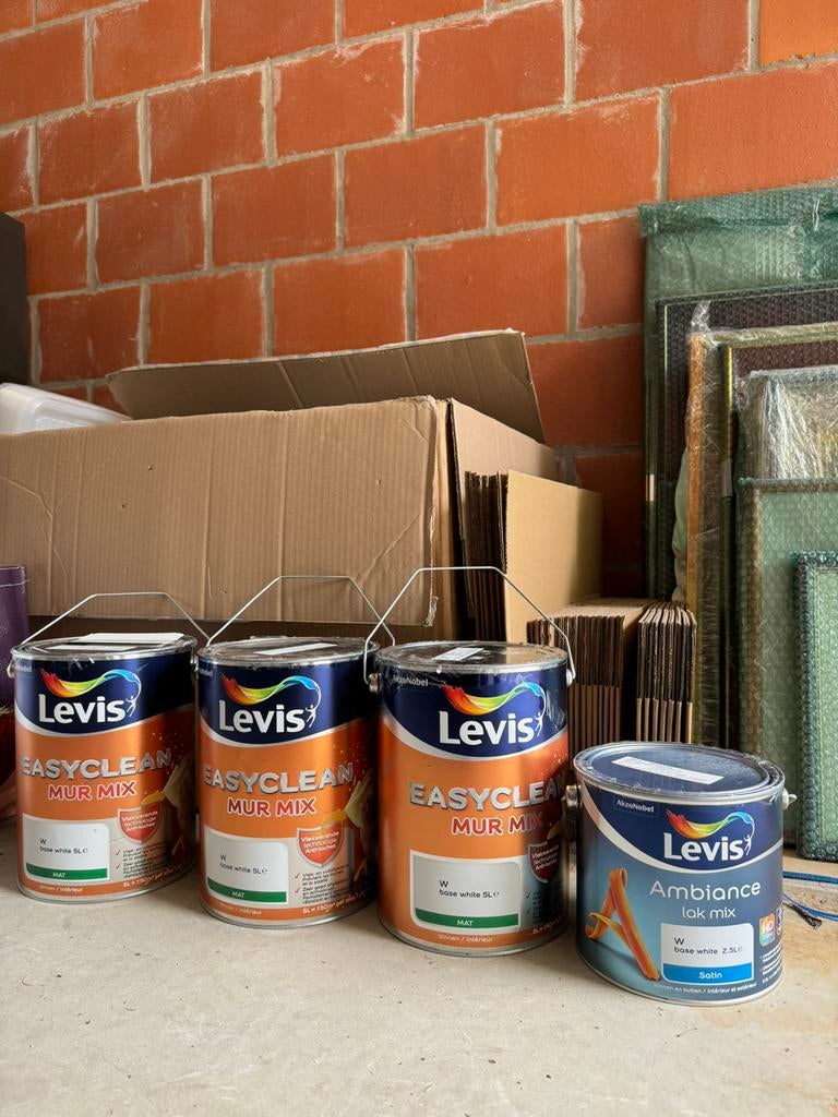 Levis verf, Ophalen, Zo goed als nieuw, Wit, Lak