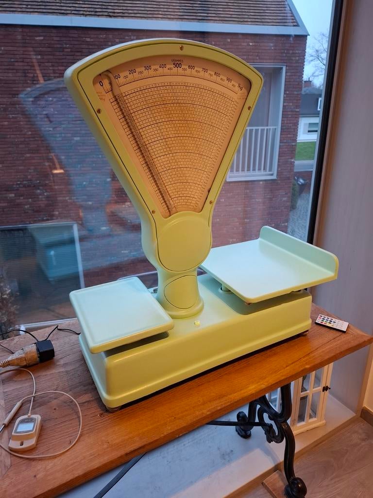 Vintage weegschaal bwj 1930, Huis en Inrichting, Keuken | Keukenbenodigdheden, Ophalen