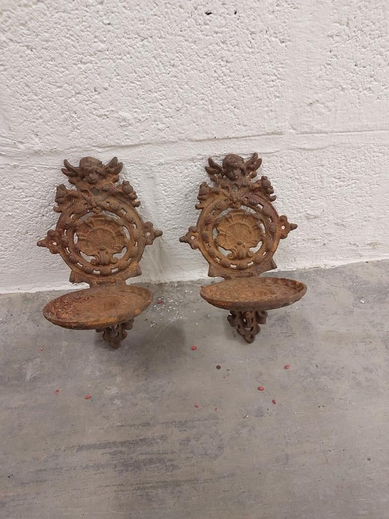 Set van twee Gietijzeren muurkandelaars engel, Ophalen