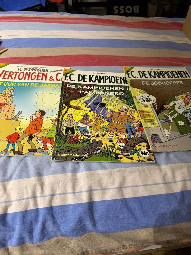 lot strips    F.C. De Kampioenen, Enlèvement ou Envoi, Comme neuf, Plusieurs comics, Europe