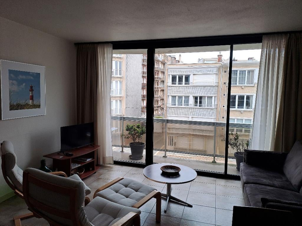 Ruime studio 4 pers Koksijde vanaf 60 euro/dag, Immo, Appartementen en Studio's te huur, Provincie West-Vlaanderen, 35 tot 50 m²