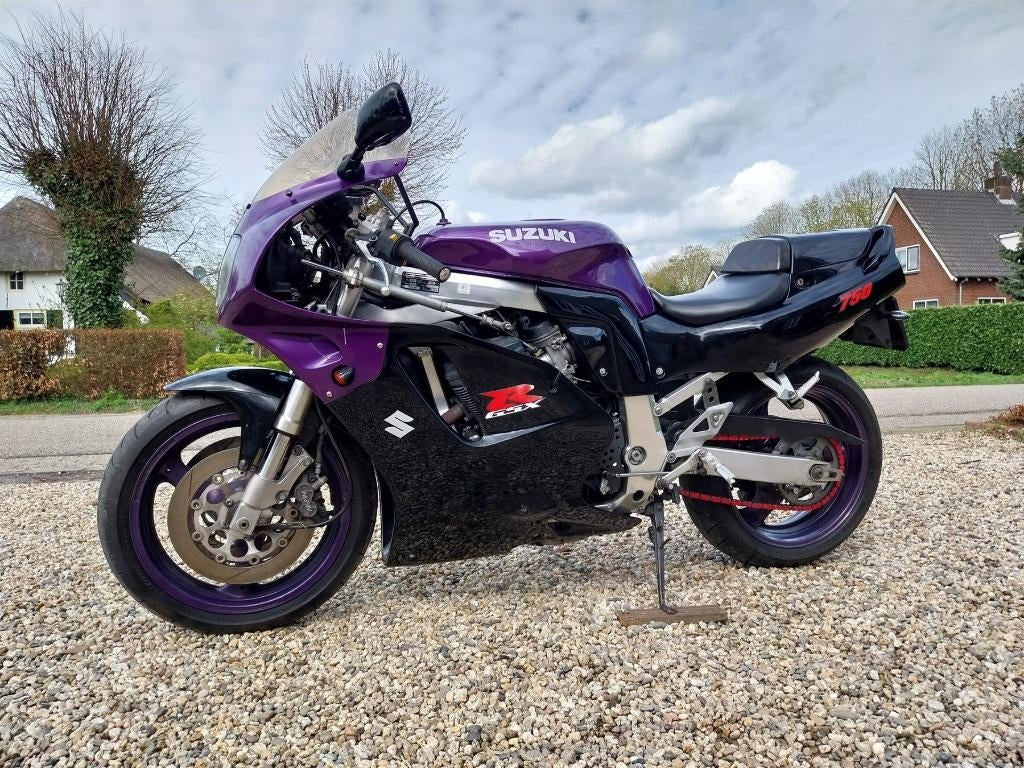 Plusieurs motos à vendre