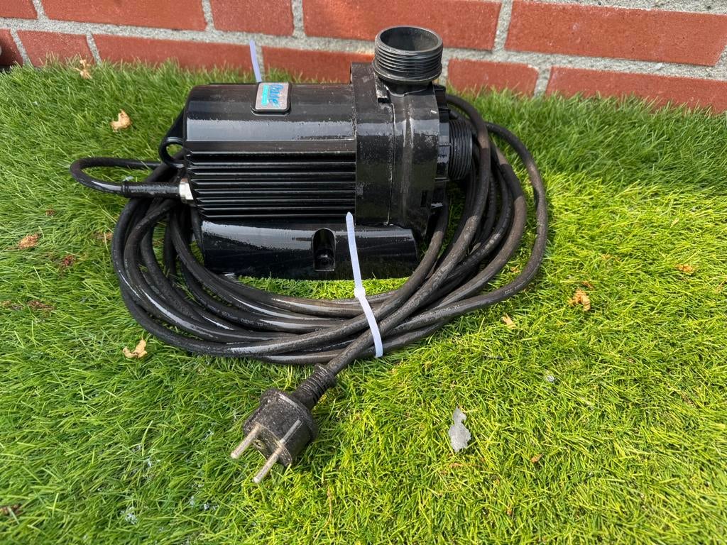 Pompe de bassin Oase Neptune 12000, Enlèvement ou Envoi, Pompe de bassin