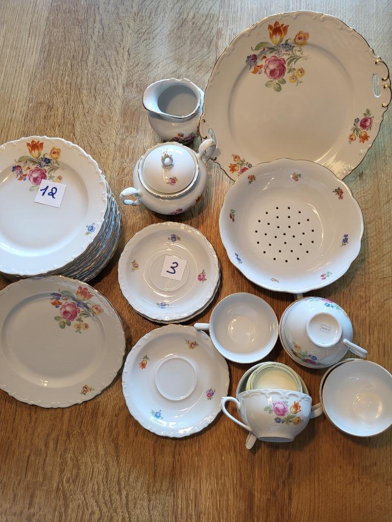À VENDRE : quelques pièces du Service Kahla fleuris, Antiquités & Art, Enlèvement