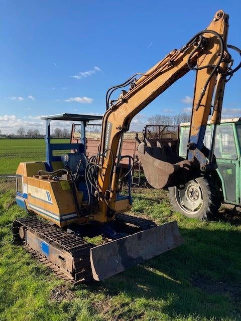 EXCAVATEUR/GRUE CHENILLES/PELLE MIDI KOMATSU 3 TONNES, Articles professionnels, Machines & Construction | Grues & Excavatrices