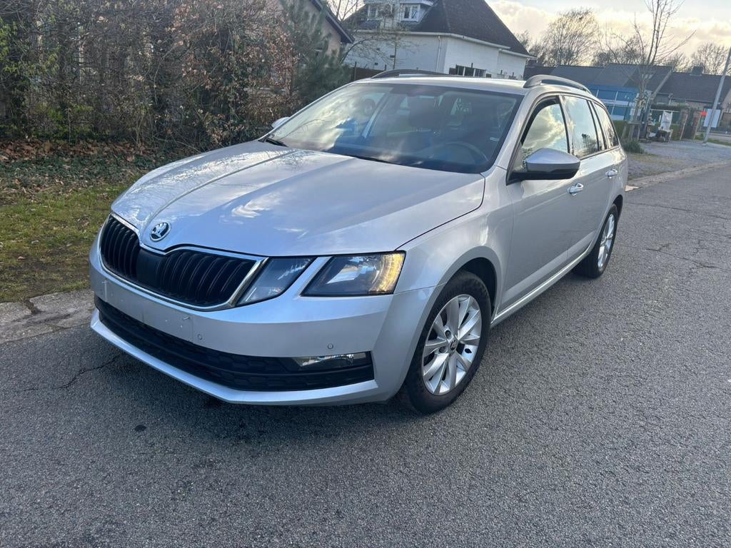 Skoda Octavia 1.6 TDi 2018 Bj Euro 6D Full Options, Autos, Argent ou Gris, Achat, Euro 6, Diesel