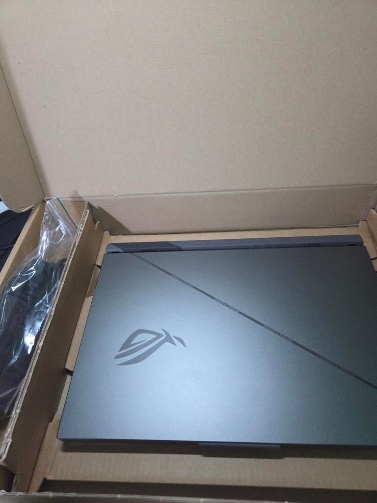 Ordinateur portable de jeu, Neuf, Intel core i9 14900hx, 32 GB, 17 pouces ou plus