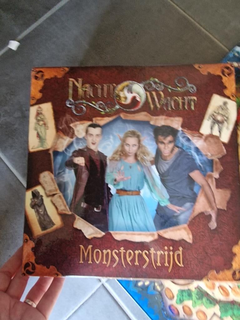 Nachtwacht  monsterstrijd, Ophalen, Zo goed als nieuw