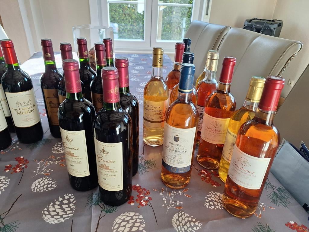 40 bouteilles de vin rouge blanc rose, Collections, Enlèvement, Vin rouge