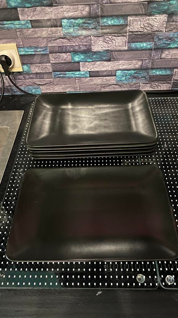 IKEA set van 6 zwarte rechthoekige borden, Huis en Inrichting, Keuken | Servies, Ophalen, Gebruikt