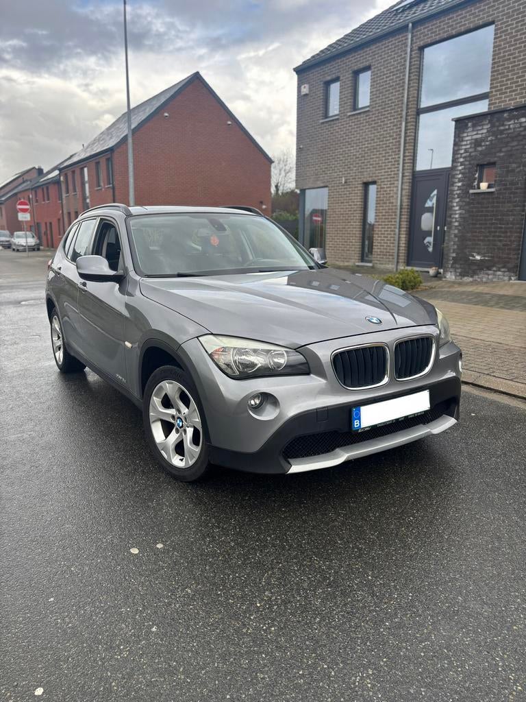 BMW X1 Xdrive18D (DÉJÀ PRÊT À IMMATRICULÉ), Auto's, BMW, X1, Euro 5, Stof, Zwart