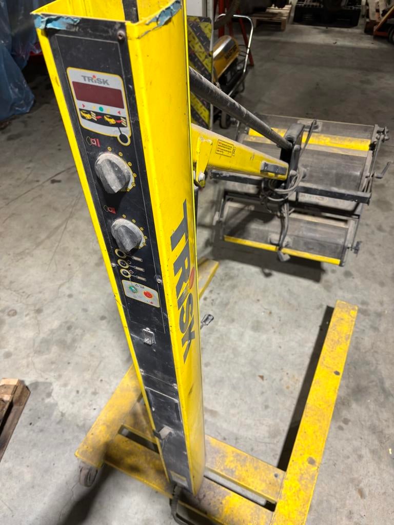 Lampe de séchage infrarouge TRISK, Enlèvement, Utilisé