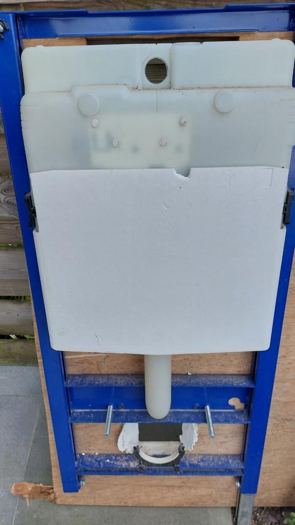 Tweedehands hangtoilet en sanbloc Geberit, Doe-het-zelf en Bouw, Sanitair, Ophalen, Toilet