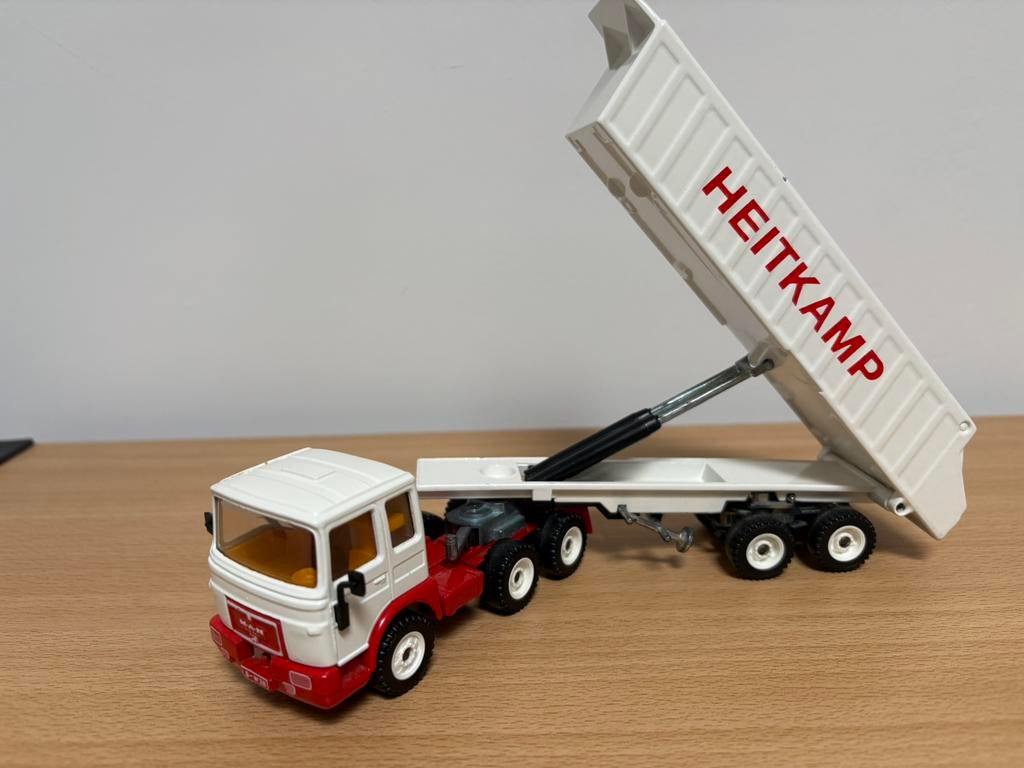 Man Siku, Ophalen of Verzenden, Zo goed als nieuw, SIKU