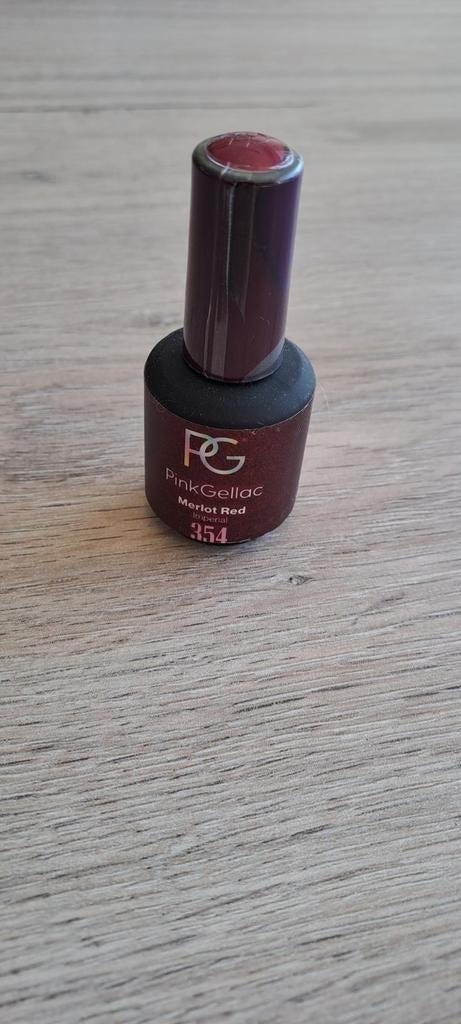 Pink Gellac Merlot Red nr. 354, Enlèvement