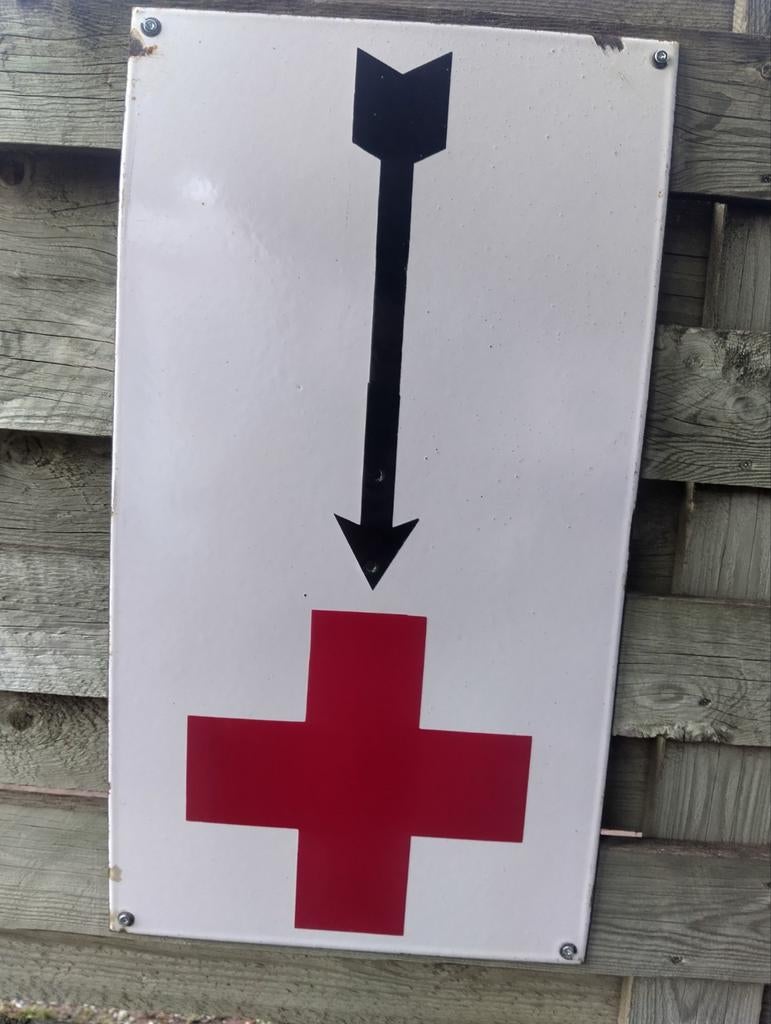 Emaille bord rode kruis, Enlèvement