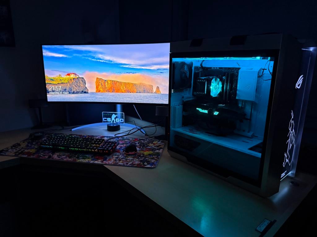 Top high end gaming pc, Computers en Software, Ophalen, Gaming, SSD