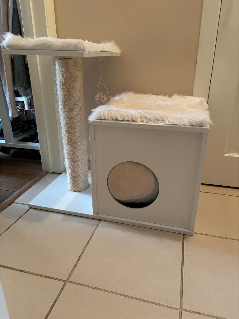 Arbre à chat / griffoir / maison chat, Animaux & Accessoires, Enlèvement, Comme neuf, Griffoir