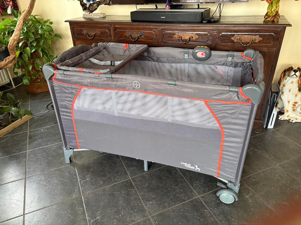 Lit de voyage à roulettes pour enfant, Enlèvement, Comme neuf