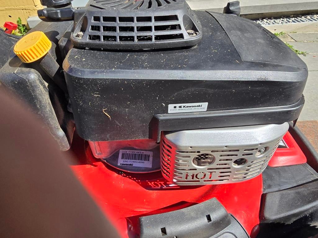 Mooie grasmaaier met sterke kawasaki motor, Jardin & Terrasse, Tondeuses à gazon, Enlèvement