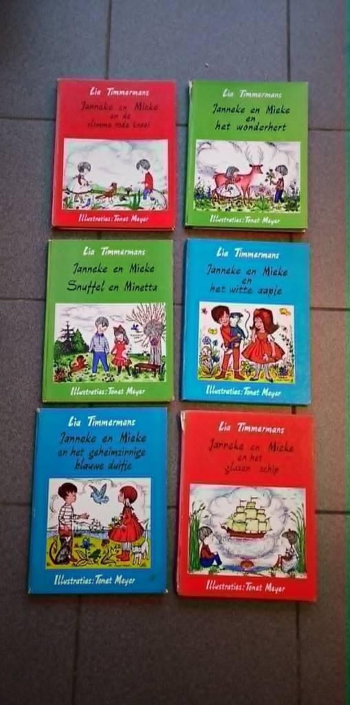 6 vintage boeken van janneke en mieke, Livres, Livres pour enfants | Jeunesse | Moins de 10 ans, Enlèvement ou Envoi, Utilisé