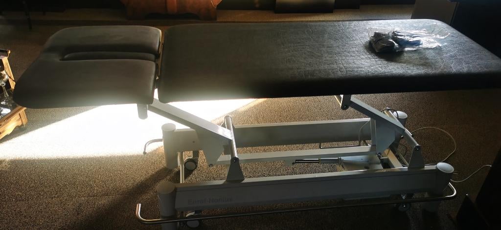 Enraf nonius massagetafel NIEUW, Enlèvement, Neuf, Table de massage