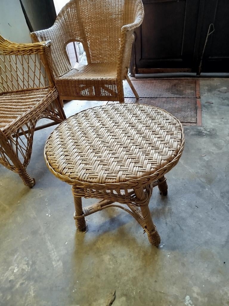 Table ronde en rotin, Rond, Enlèvement, Autres matériaux, 45 à 60 cm