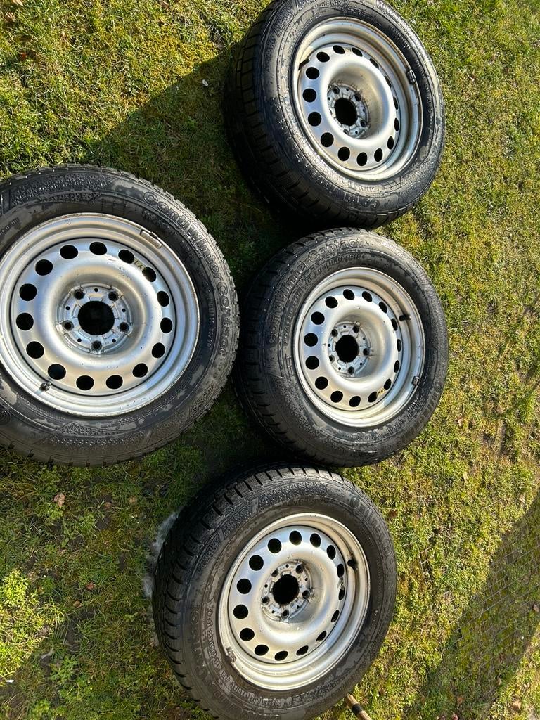 Pneus d'hiver à vendre - parfait état, Enlèvement, Comme neuf