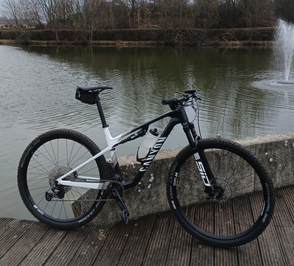 Canyon Lux cf7 nieuw 2025, Fietsen en Brommers, Fietsen | Mountainbikes en ATB, Fully, Ophalen, Zo goed als nieuw